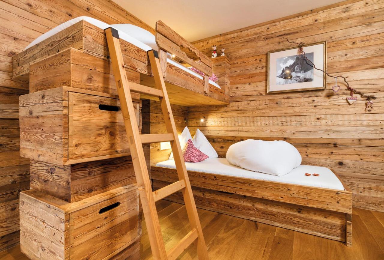 Naturapartments Schoenfeld Sexten Buitenkant foto